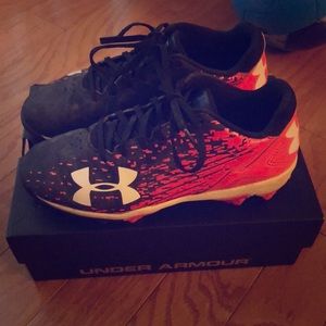 Under Armour Softball Cleats (girls)
